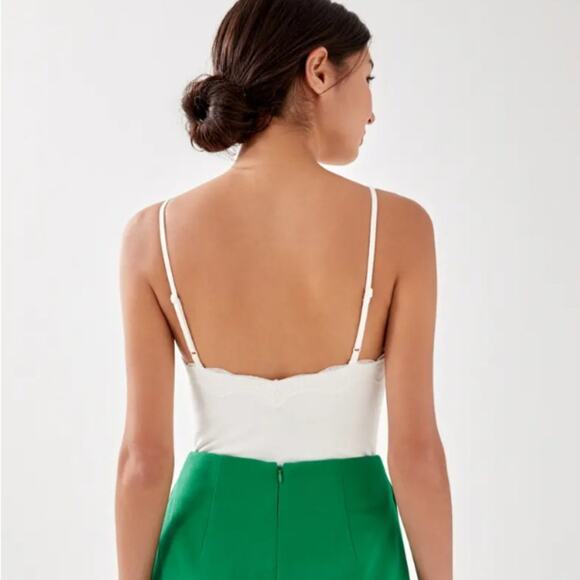 Love Bonito White Amalthea Padded Lace Trim Bodysuit - Picture 3 of 16